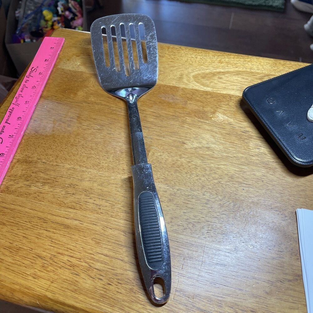 PREMIUM STAINLESS STEEL SLOTTED SPATULA – SILVER & BLACK HANDLE